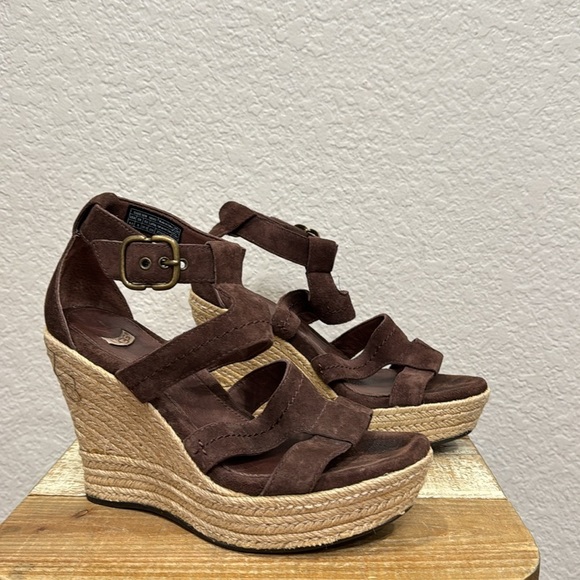 UGG Brown Suede Espadrille Sandals Size 6 - Picture 2 of 7